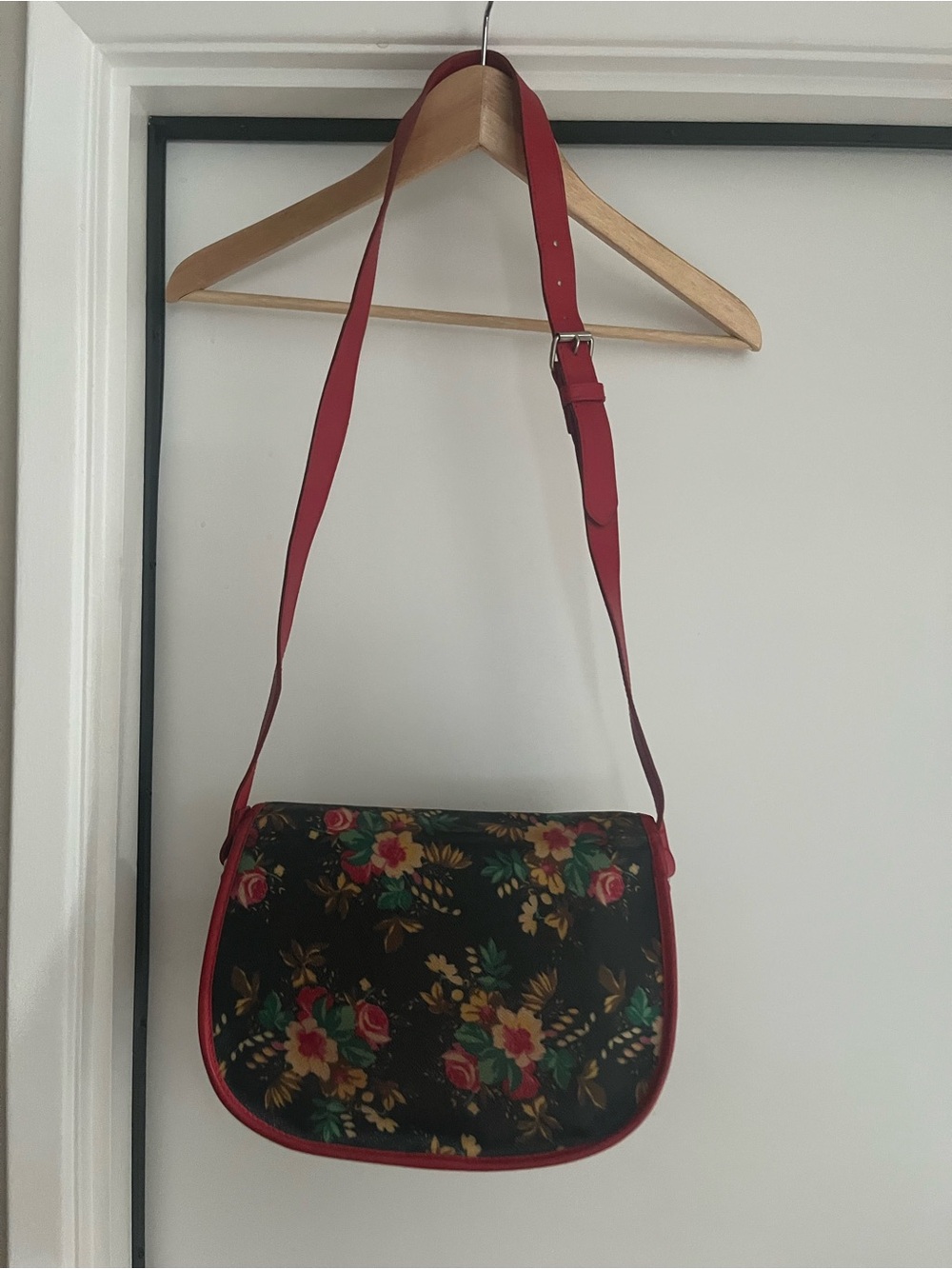 Kenzo Black Floral Crossbody Bag with Red Leather Trim and Plaid Interior - Picture 7 of 8